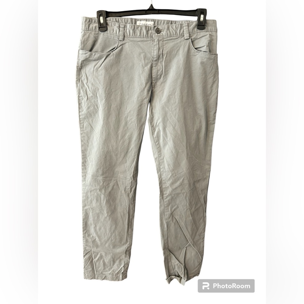 Calvin Klein slim fit causal pants, Chinos in Gray, Waist 36 Length 32